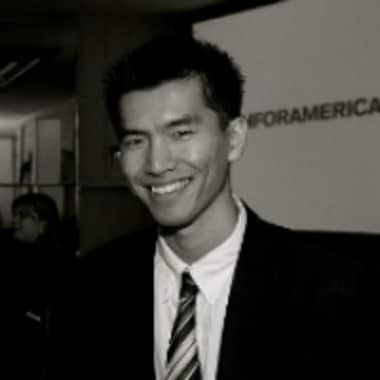 George Dong headshot.