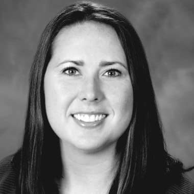 Laura Komarek headshot