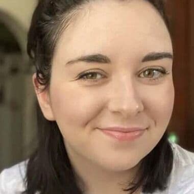 Georgia Davis headshot