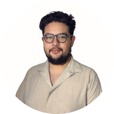 A Headshot of Aaron Pina