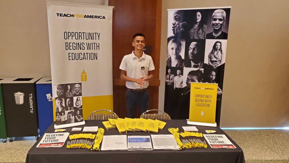 Teach For America ambassador Fernando at a career fair