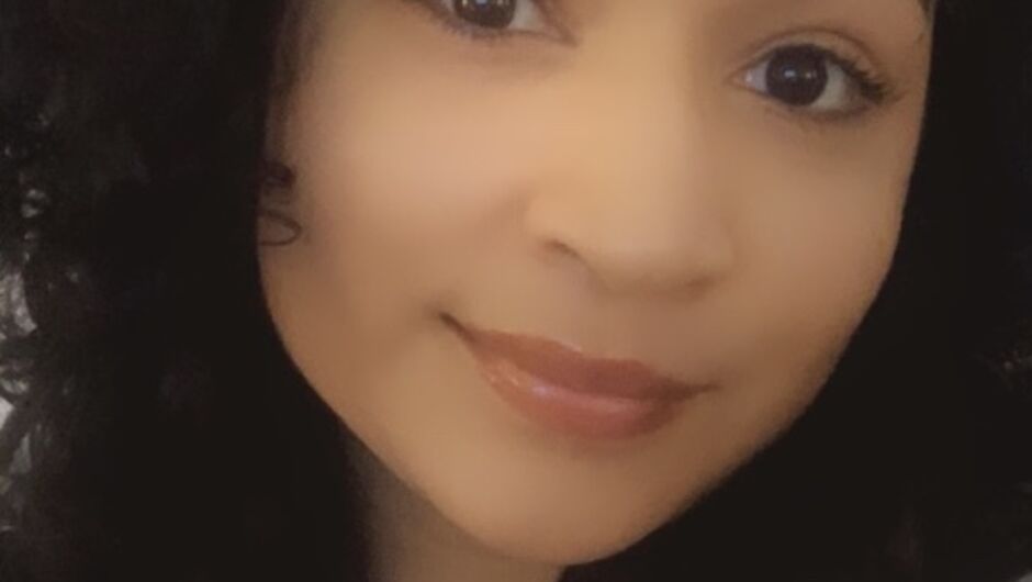 Olga Correa headshot